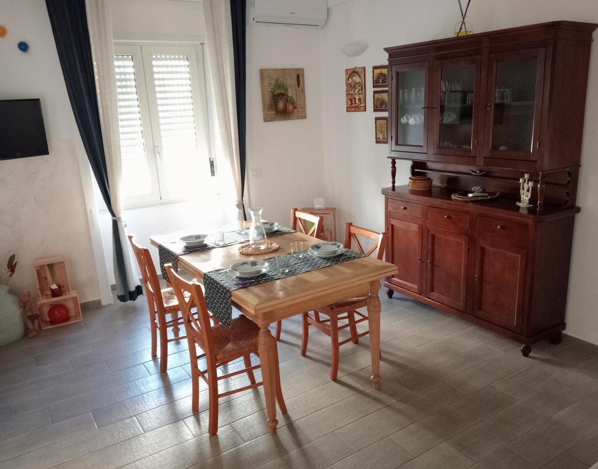 Limezzi House Apartment